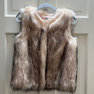Girls faux fur vest